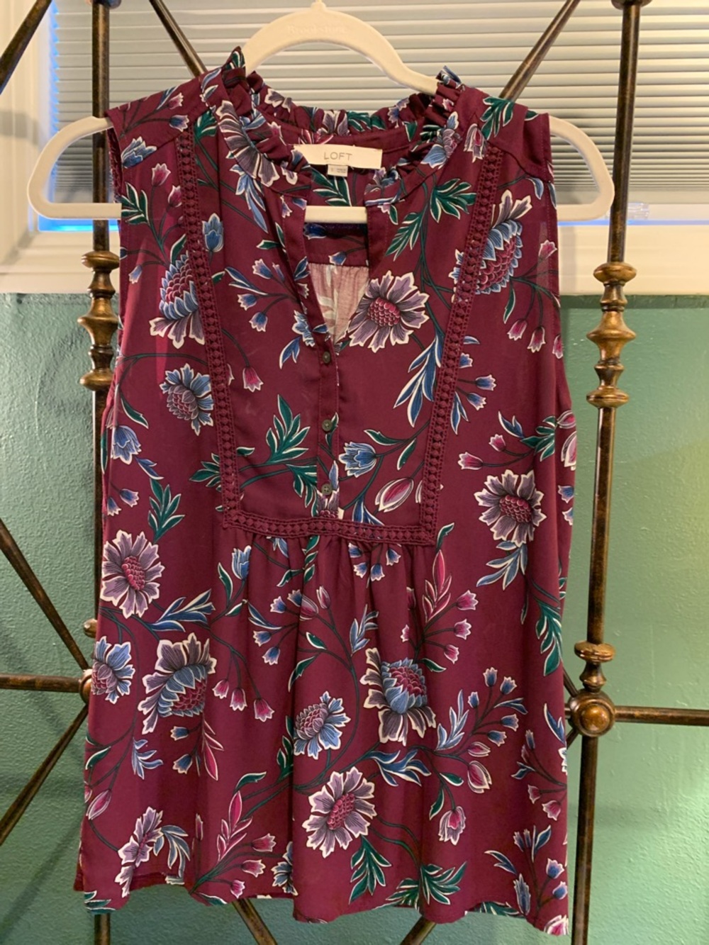 LOFT Plum Floral Ruffled-Trim Sleeveless Top